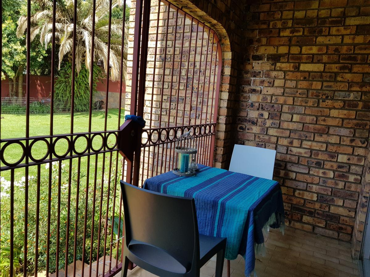 Kington Guest Suite Pretoria-Noord Exterior foto